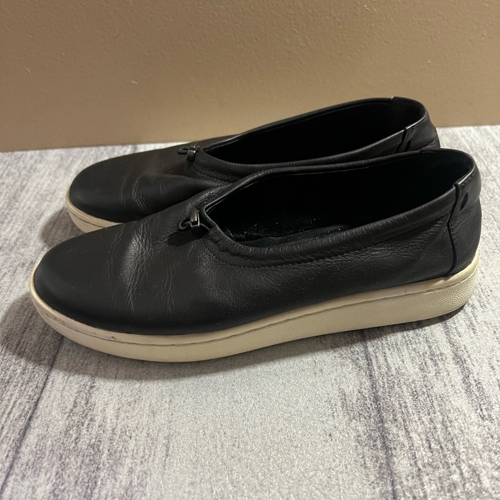 Eileen Fisher Sydney Slip On Washed Black Leather Sneakers Size 6.5
